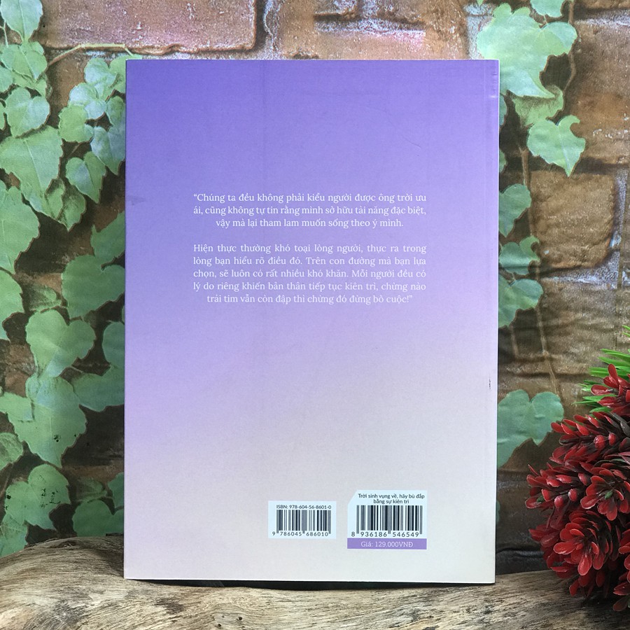 Sách - Trời Sinh Vụng Về, Hãy Bù Đắp Bằng Sự Kiên Trì (Kèm Bookmark) | BigBuy360 - bigbuy360.vn