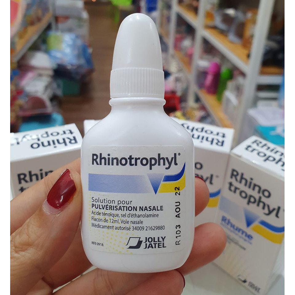 Nhỏ mũi Rhinotrophyl Pháp cho bé