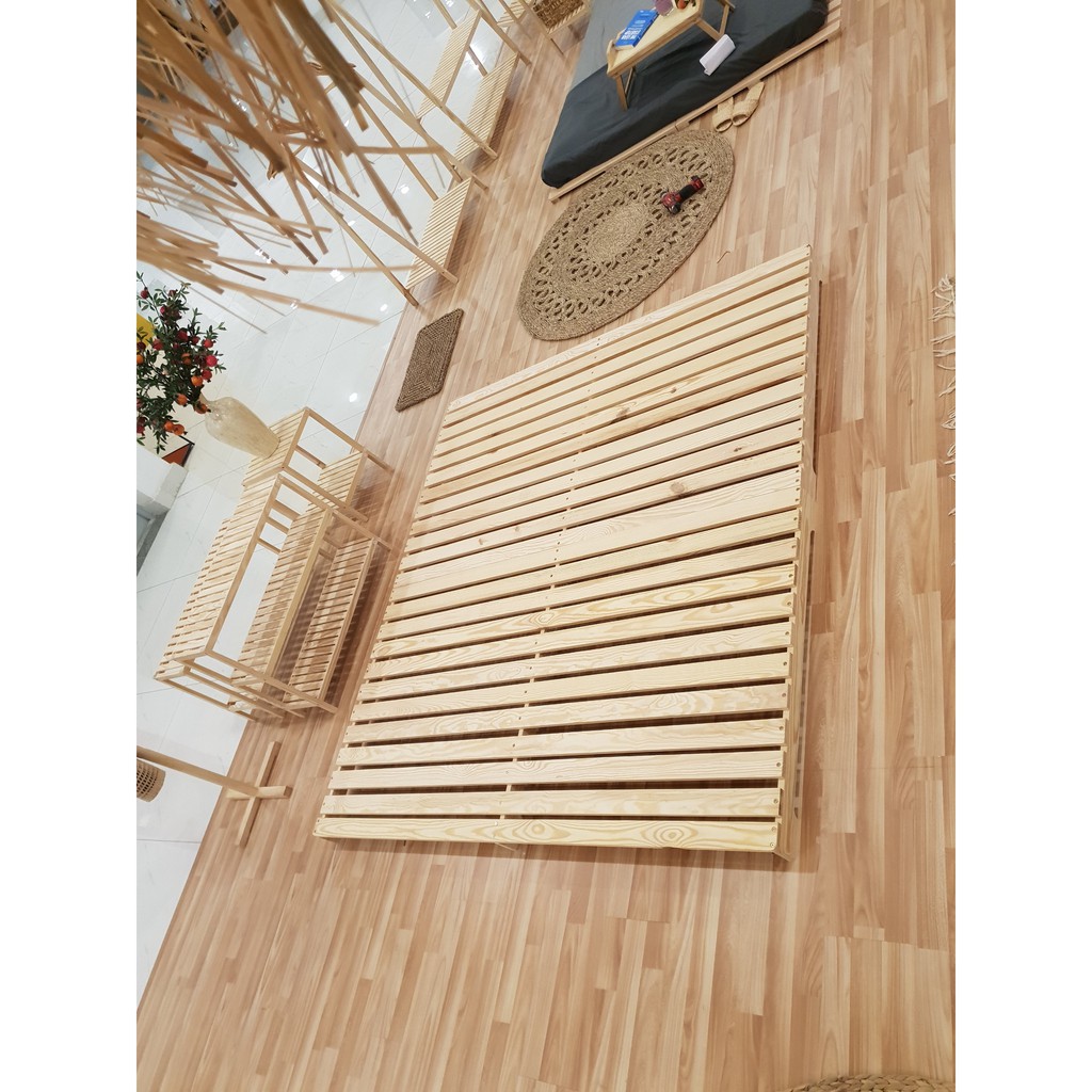 Giường ngủ Pallet VUADECOR gỗ thông tự nhiên cao 10cm lắp ghép thông minh