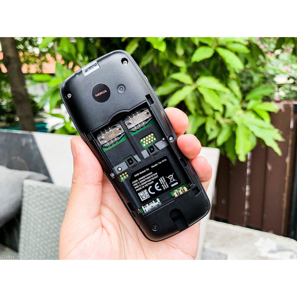 Điện thoại Nokia 106  Dual Sim -Bảo Hành 12 Tháng, Sóng Khỏe,Loa To,Bàn Phím Nổi Dễ Bấm