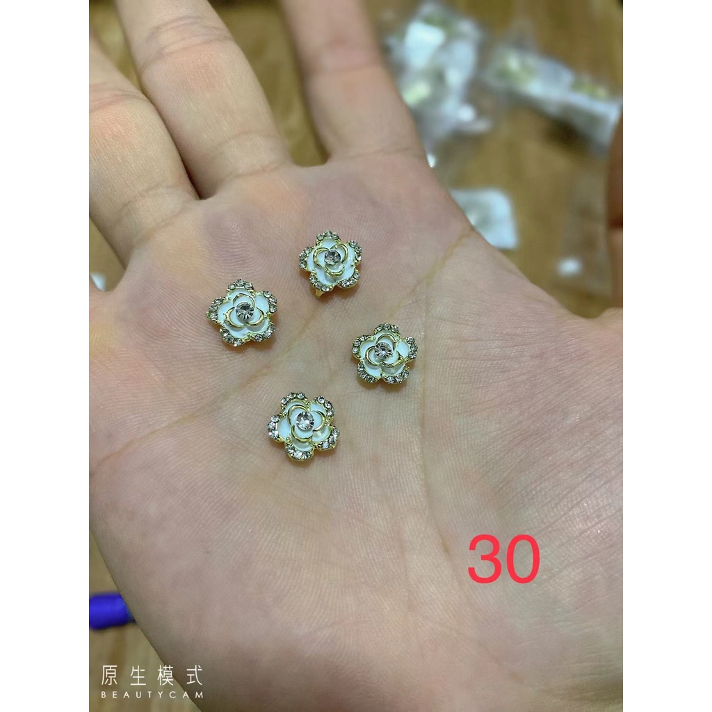 charm trang trí nail mãN81 set 4c