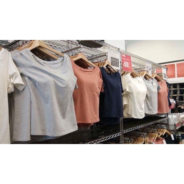 Áo Bra top cổ thuyền Uniqlo cực mềm mịn và thoải mái ^^ | BigBuy360 - bigbuy360.vn