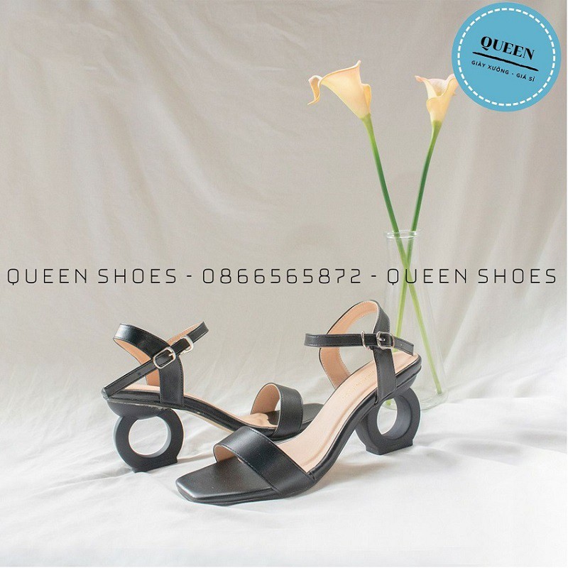 Giày sandal nữ cao gót 🌸FREESHIP🌸 guốc cao gót 7 phân mũi vuông đen trắng - CG37