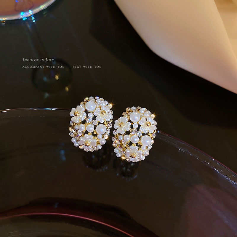 Đôi Bông Tai Mạ Bạc 925 Hình Bông Hoa Đính Đá Thời Trang Cho Nữ