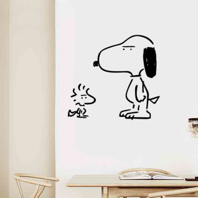 Miếng dán tường trang trí decor phòng khách, phòng ngủ hình chú chó Snoopy đáng yêu Gooo store