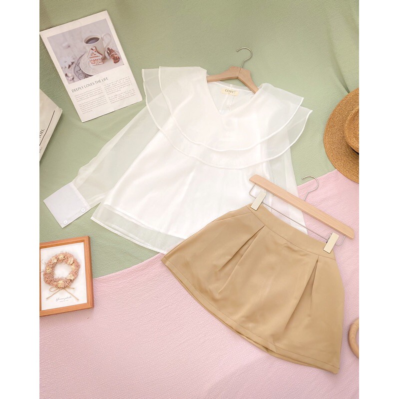 SET ÁO VOAN TRẮNG CHÂN VÁY NUDE