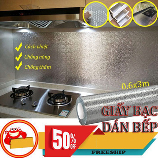 Cuộn giấy bạc dán bếp cách nhiệt, miếng decal dán tường nhà bếp chống thấm bền đẹp