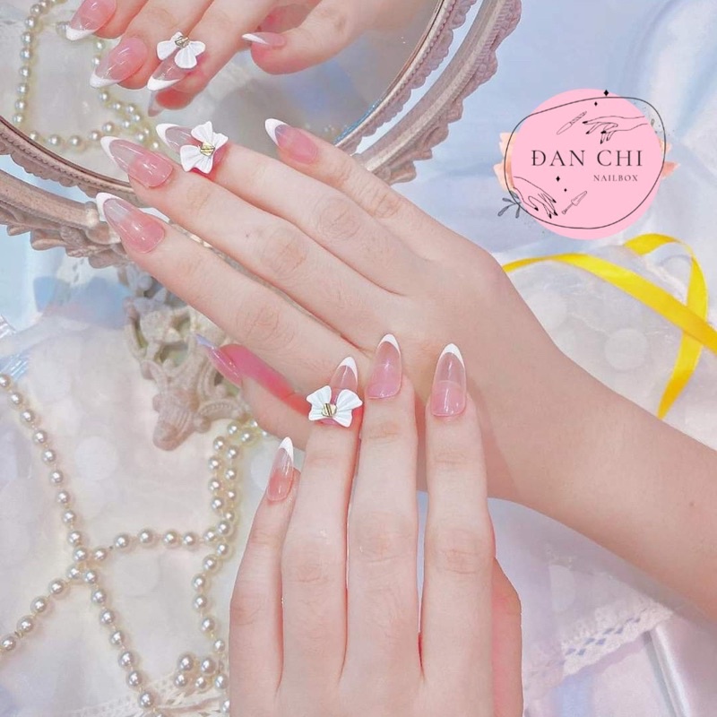 Nailbox Móng Úp Thiết Kế Sẵn Mẫu Thạch Hồng Charm Nơ Trắng