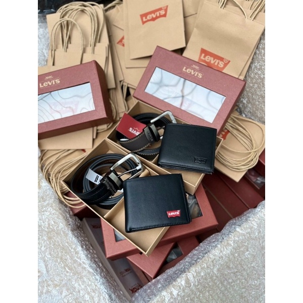 Set nịt + ví Levjs