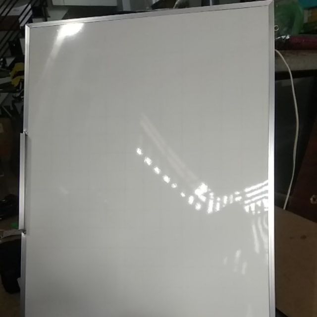 Bảng mica trắng viết bút lông 80 x 100cm - Tặng bút lông & lau bảng