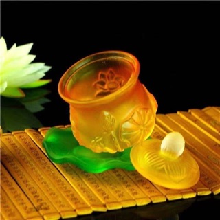 Chén thủy tinh lá đế - Vàng