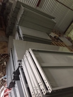 Kệ sắt v lỗ mã 40*80cm