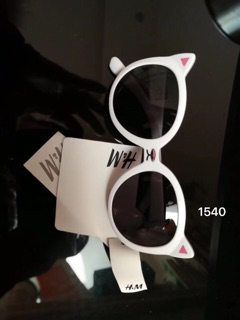 Kính H&M