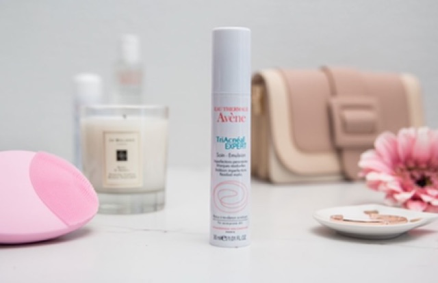 Kem hỗ trợ giảm mụn Avene TriAcneal Expert 30ml