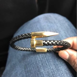 Vòng tay dây da bò chính hãng titan không rỉ