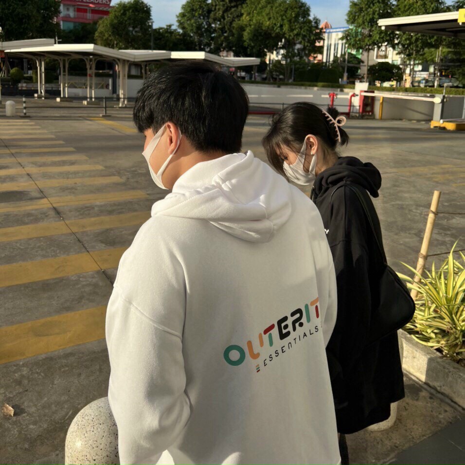 Aó Khoác Nỉ Nữ Logo In Chữ OUTERITY Chất Nỉ Mềm , Mịn Form Dưới 70kg Mặc Rất Thoải Mái