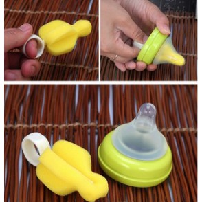Núm ti giả gắn bình sữa Tommee Tippee tiện lợi dành cho bé
