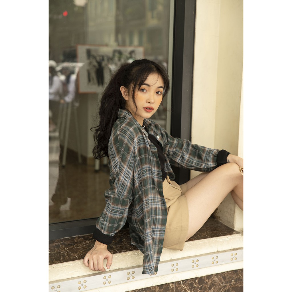 DOTTIE - Áo Sơ Mi Kẻ Ô Đắp Túi Nữ T0067