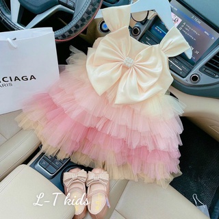 váy công chúa nhiều tầng