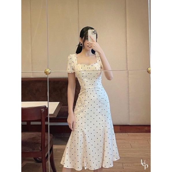 X2 váy công sở tay ngắn dịu dàng chụp ảnh kỷ yếu Đầm midi chấm bi trắng dự tiệc cổ vuông xẻ tà