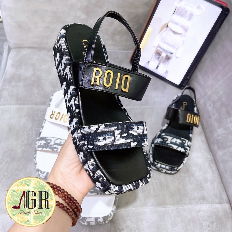 Sandal xuồng 2 quai chữ D vải chữ cao 4 cm