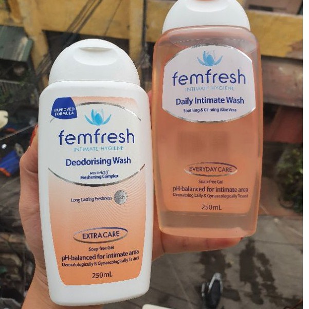 DUNG DỊCH VỆ SINH PHỤ NỮ FEMFRESH DAILY INTIMATE WASH 250ML - xuất xứ Úc