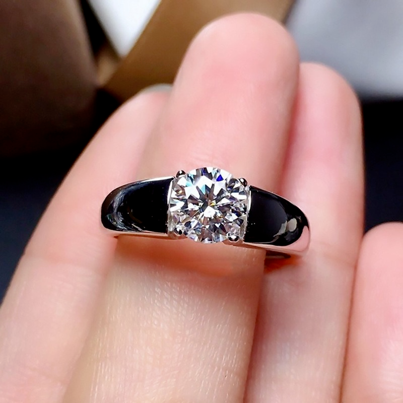 Nhẫn đeo tay bạch kim Moissanite 2 Pt950 thời trang