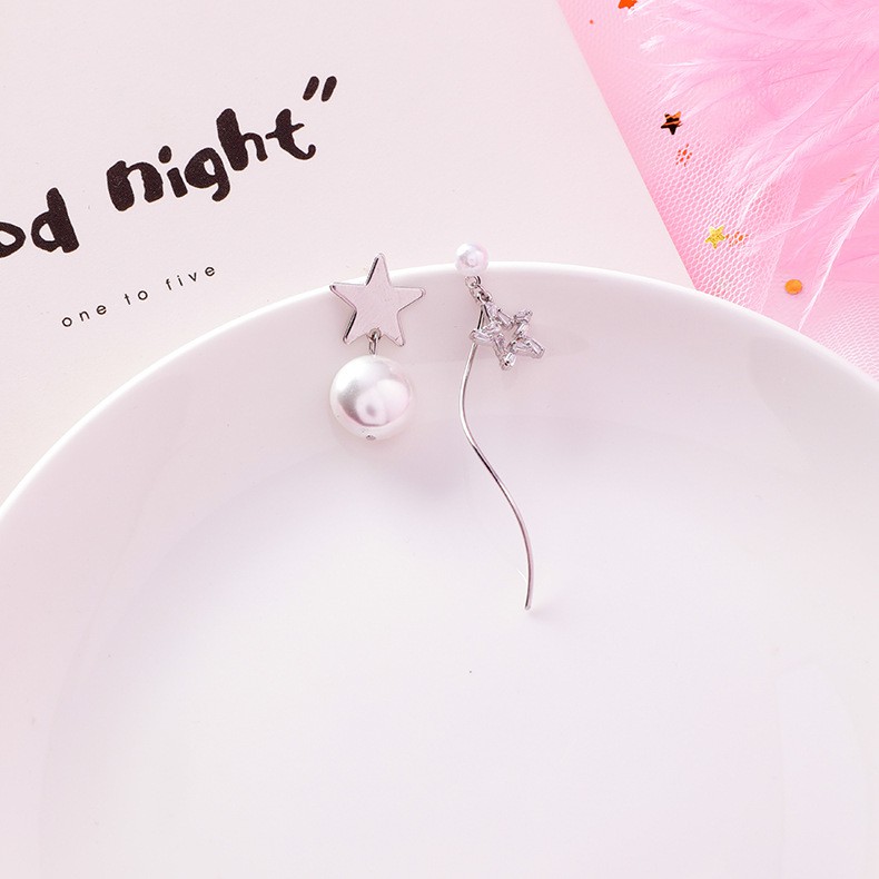 Bông tai tráng bạc bất đối xứng hình ngôi sao