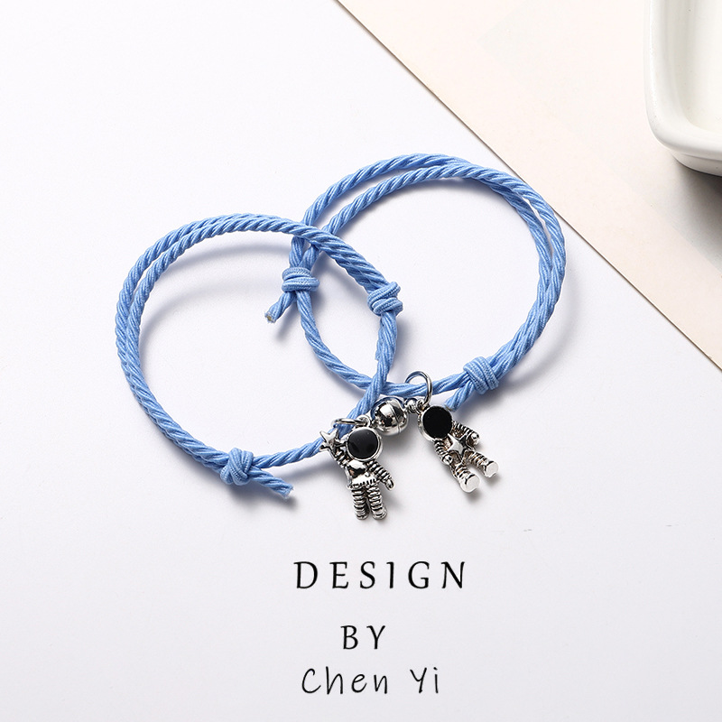 Set 2 Vòng Tay Tình Nhân Hình Phi Hành Gia Đáng Yêu