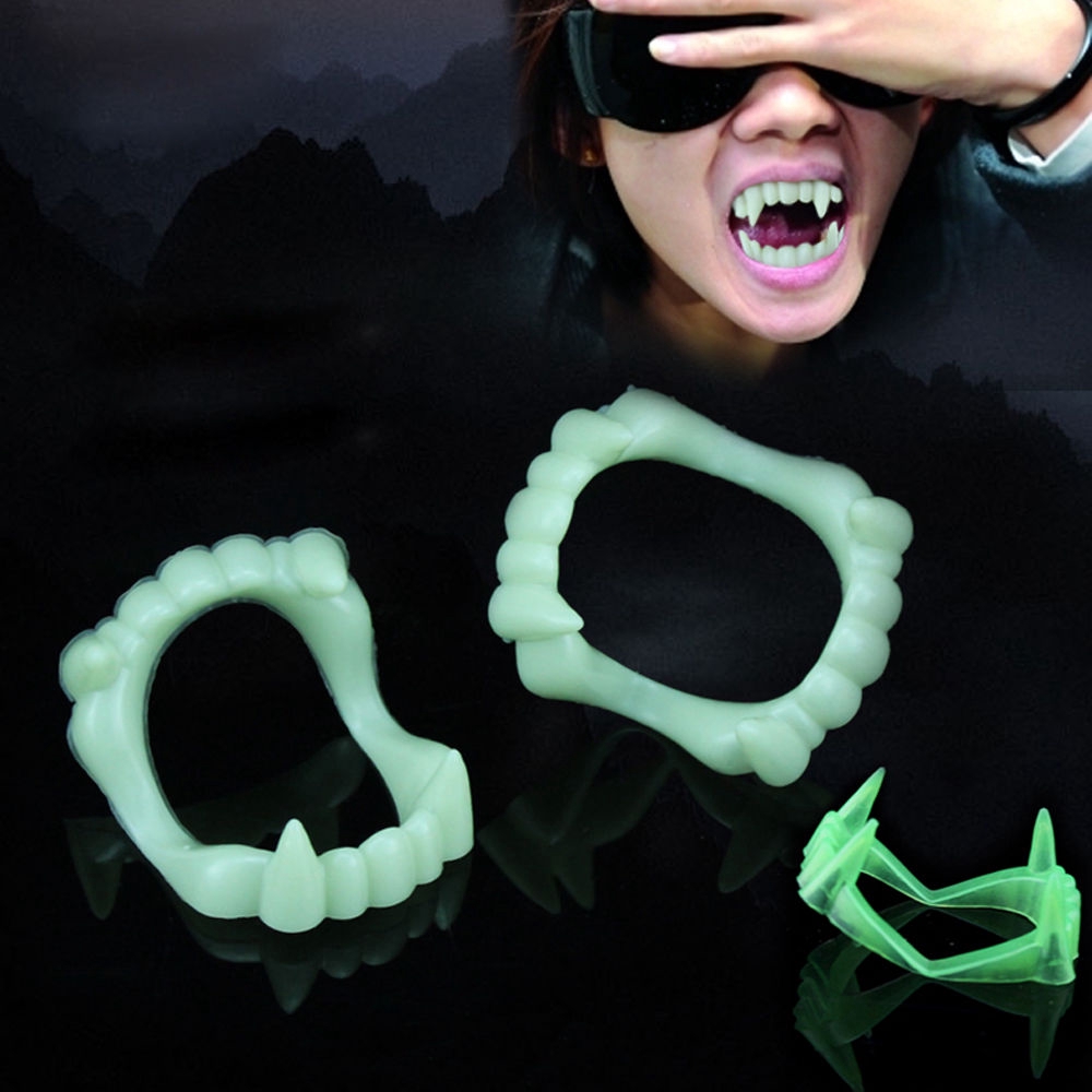 Răng nanh giả hoá trang Vampire