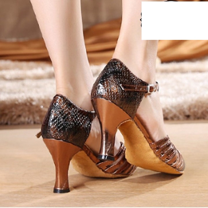 Giày khiêu vũ bít mũi đế da mềm cao cấp gót 5 phân-7 phân