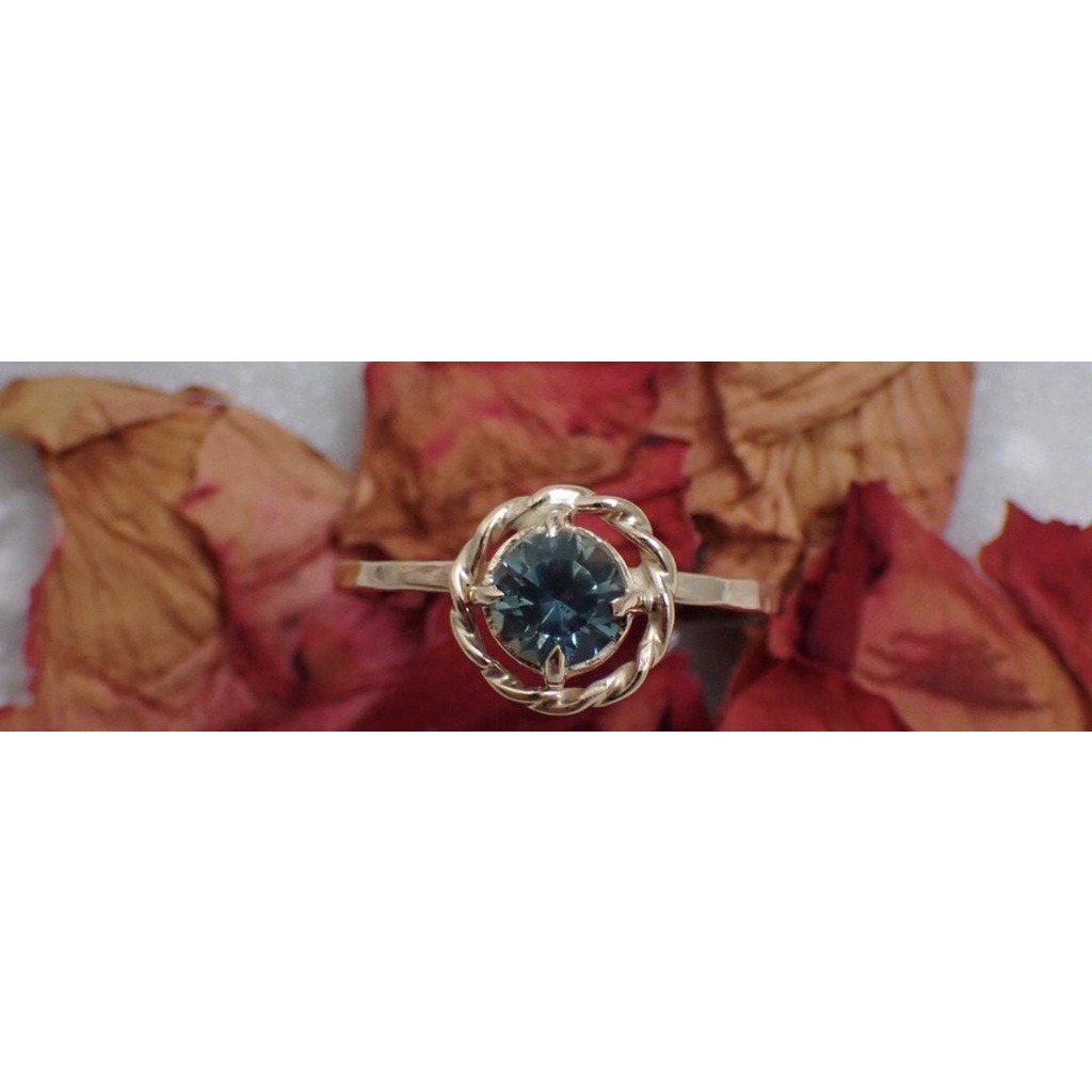 Đá hồng  thiên nhiên cắt giác 4.9mm