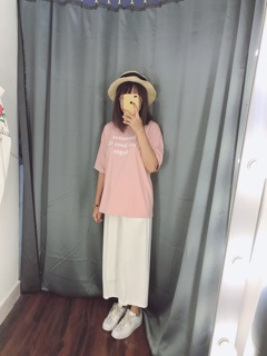 Áo phông màu hồng