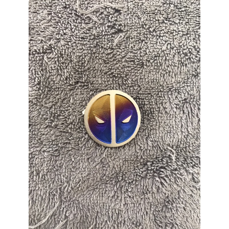 Tem logo titan trang trí xe