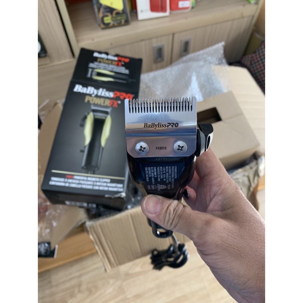 Tông đơ dây Babyliss Pro Fx810 dùng điện 110v