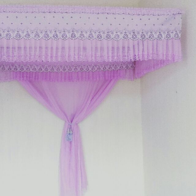 Màn khung tím lạnh có khung luôn