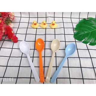 Thìa/muỗng nhựa ăn dặm cho bé, thìa nhựa Song Long tập cho bé ăn dặm tiện lợi