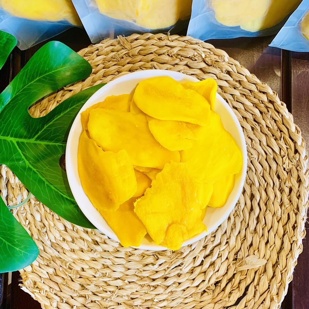 Đặc sản 💥 𝙁𝙍𝙀𝙀𝙎𝙃𝙄𝙋 ✨ 500G XOÀI SẤY DẺO THƠM NGON ĐẶC SẢN NHA TRANG LOẠI 1 | BigBuy360 - bigbuy360.vn