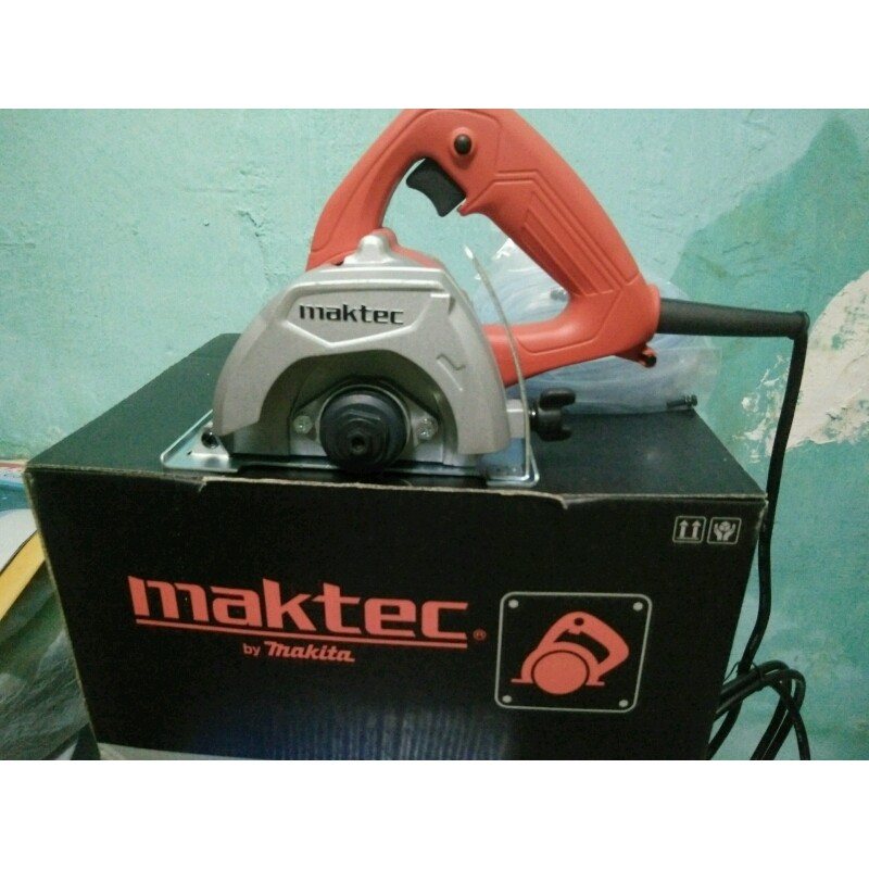 Máy Cắt Đá Maktec Mt410