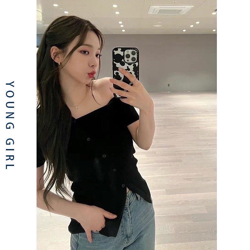 ÁO LEN CỘC TAY TRỄ VAI CÚC GIỐNG MOMO TWICE