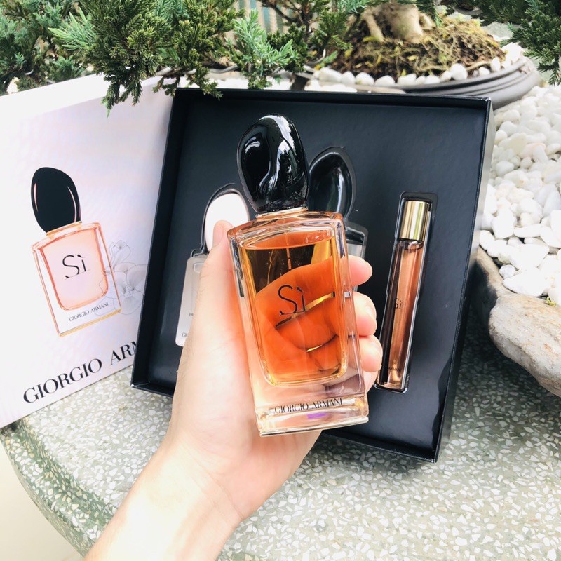 Bộ sưu tập Sì Giorgio Armani