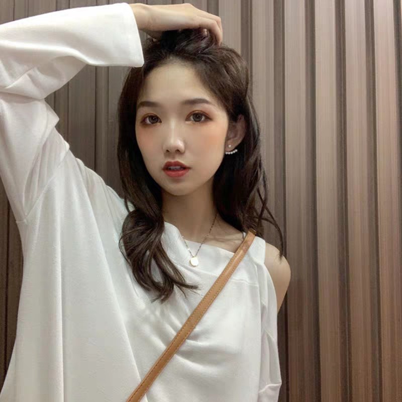 [ Mã WASTAPR giảm 10K đơn 50K] ÁO LỆCH VAI XẺ TÀ TAY DÀI TRẮNG ĐEN ULZZANG | BigBuy360 - bigbuy360.vn