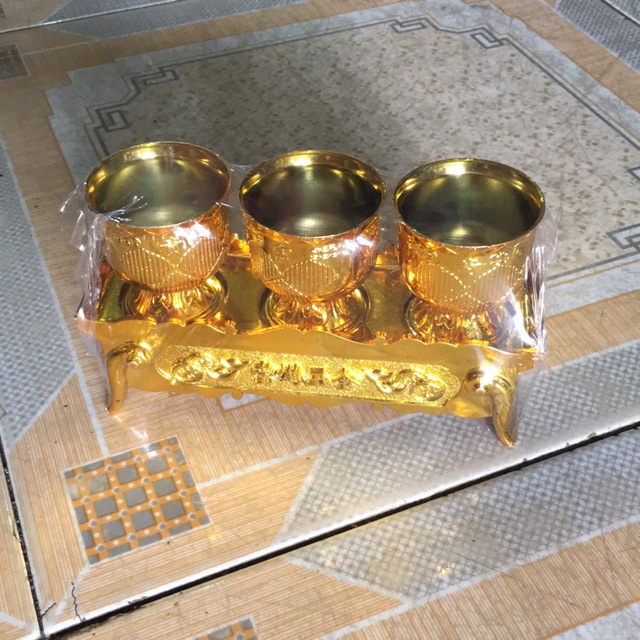 Ly cúng bàn thờ 3 ly