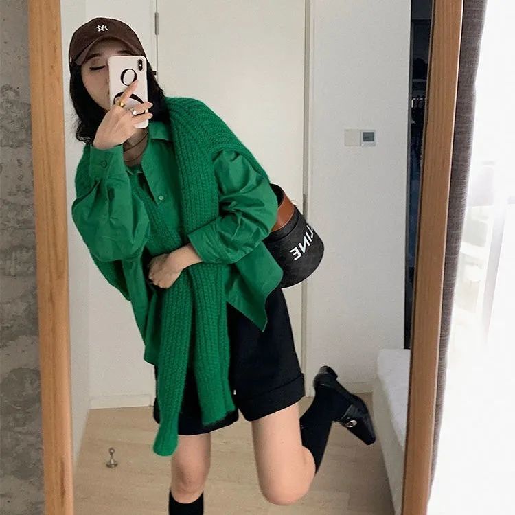 Áo sơ mi IELGY có cổ tay dài dáng rộng dễ phối đồ thời trang cho nữ