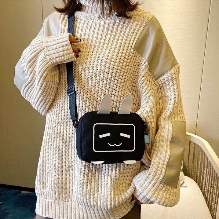 Túi đeo chéo mini nhiều mẫu hottrend đựng đồ đa năng ( chưa kèm phụ kiện ) - solila.vn