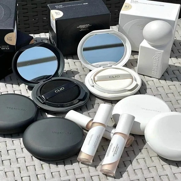Phấn nước CLIO VEGANWEAR HYALURONIC SERUM CUSHION  Cushion