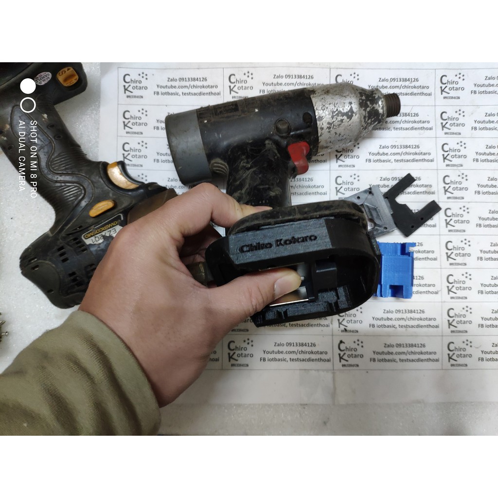NEW !!! Đế chuyển chân khoan, vit National 12V đút chân sang dùng pin cài Makita lắp được 2 chiều