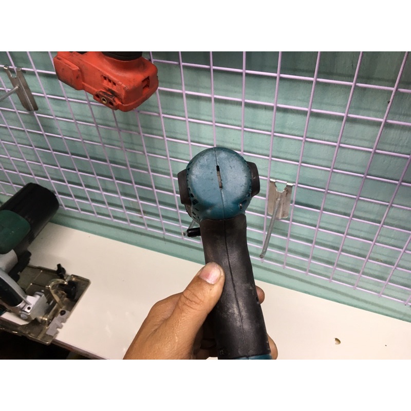 Vít makita khía 12v