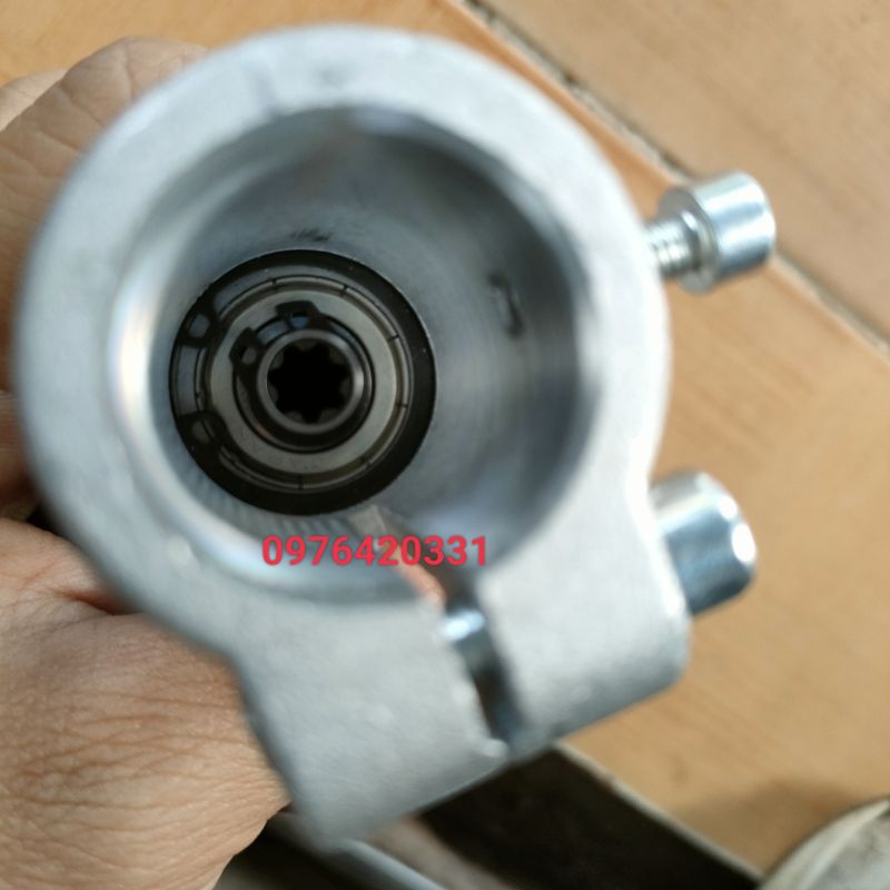 Đâù Bò Máy Cắt Cỏ 24mm/7khía, Đầu Dao Máy Cắt Cỏ Lắp Vừa Ống Cần Phi 24mm ty 7 khía