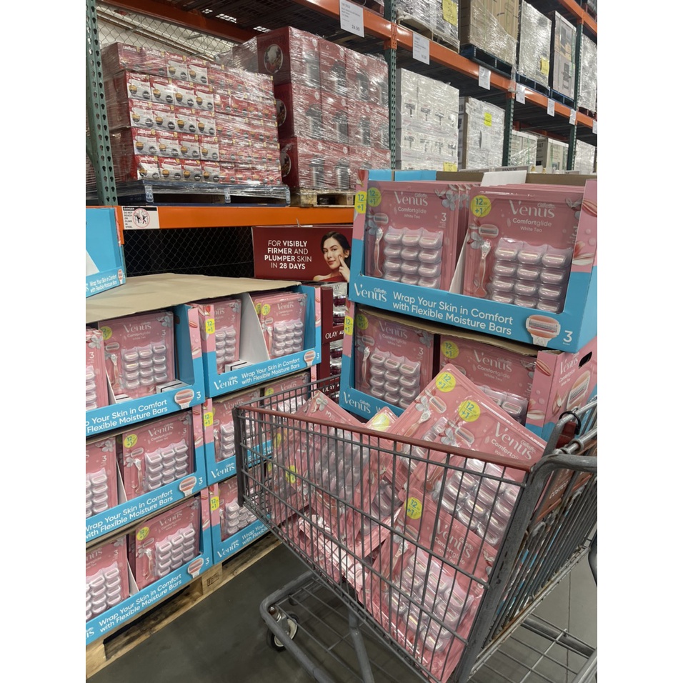 Bộ dao cạo nữ Gillette Venus đầu bơ gồm: 1 thân dao cạo và 12 lưỡi dao có đầu bơ